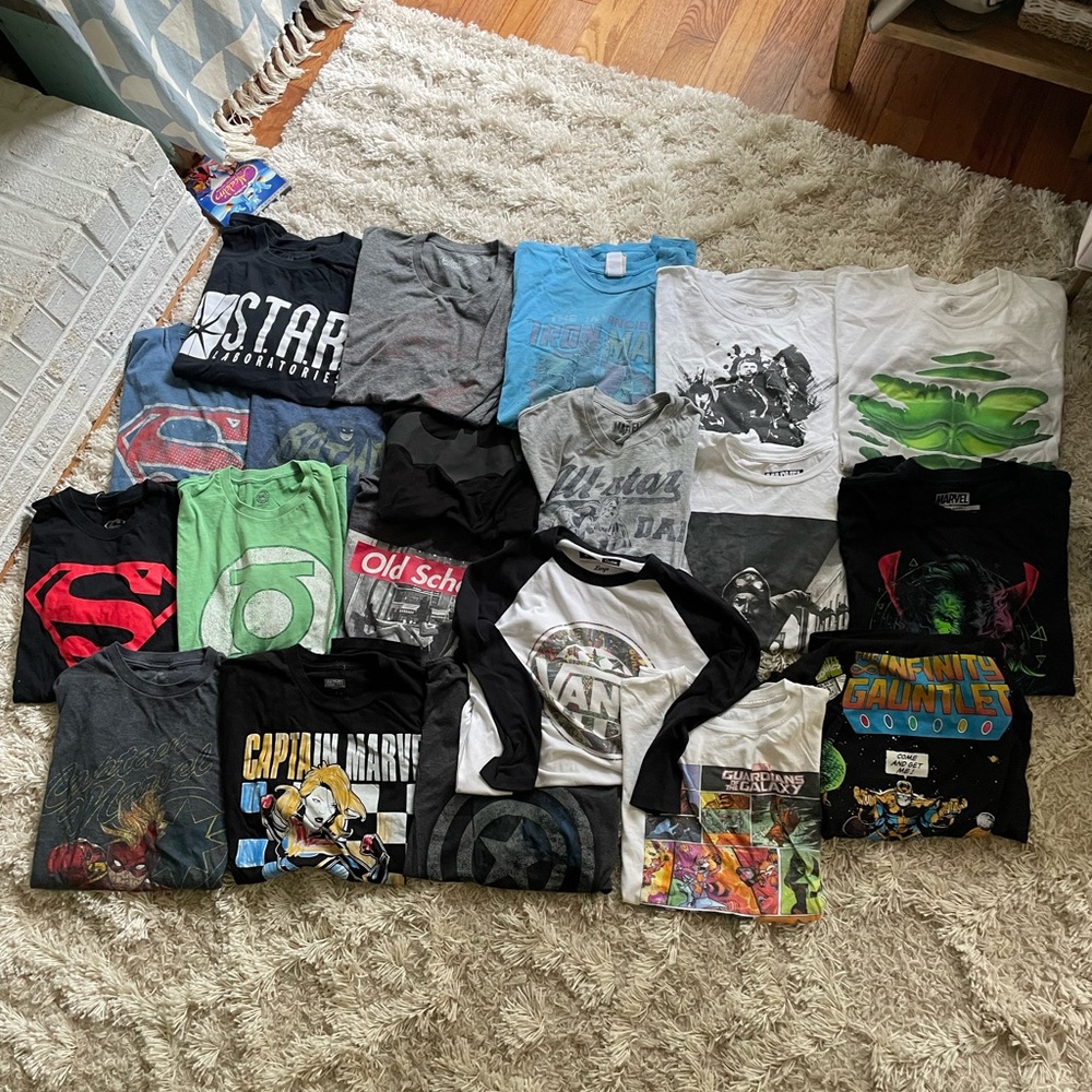 Men 20 Large superhero DC Marvel Batman Superman Captain Marvel America Avengers